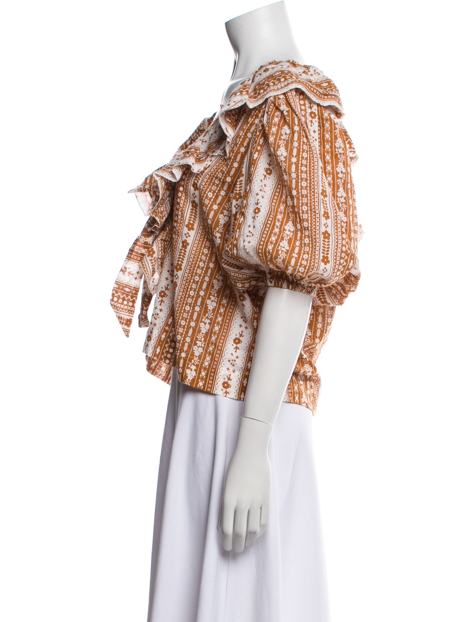 Innika Choo Printed V-Neck Crop Top