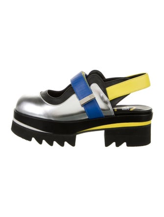 iRi Leather Colorblock Pattern Slingback Sandals