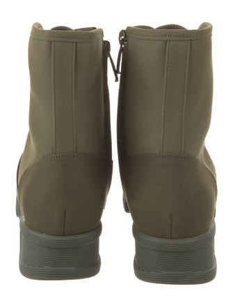 iRi Nubuck Combat Boots