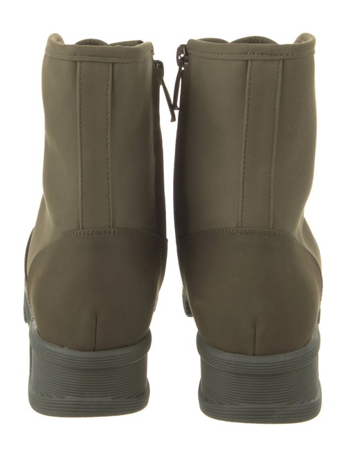 iRi Nubuck Combat Boots