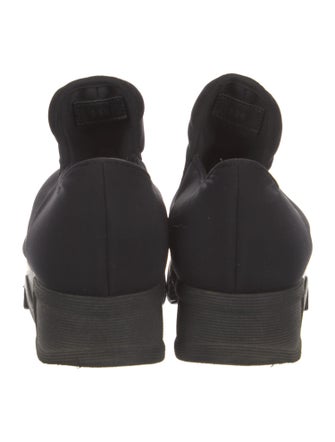 iRi Neoprene Sneakers