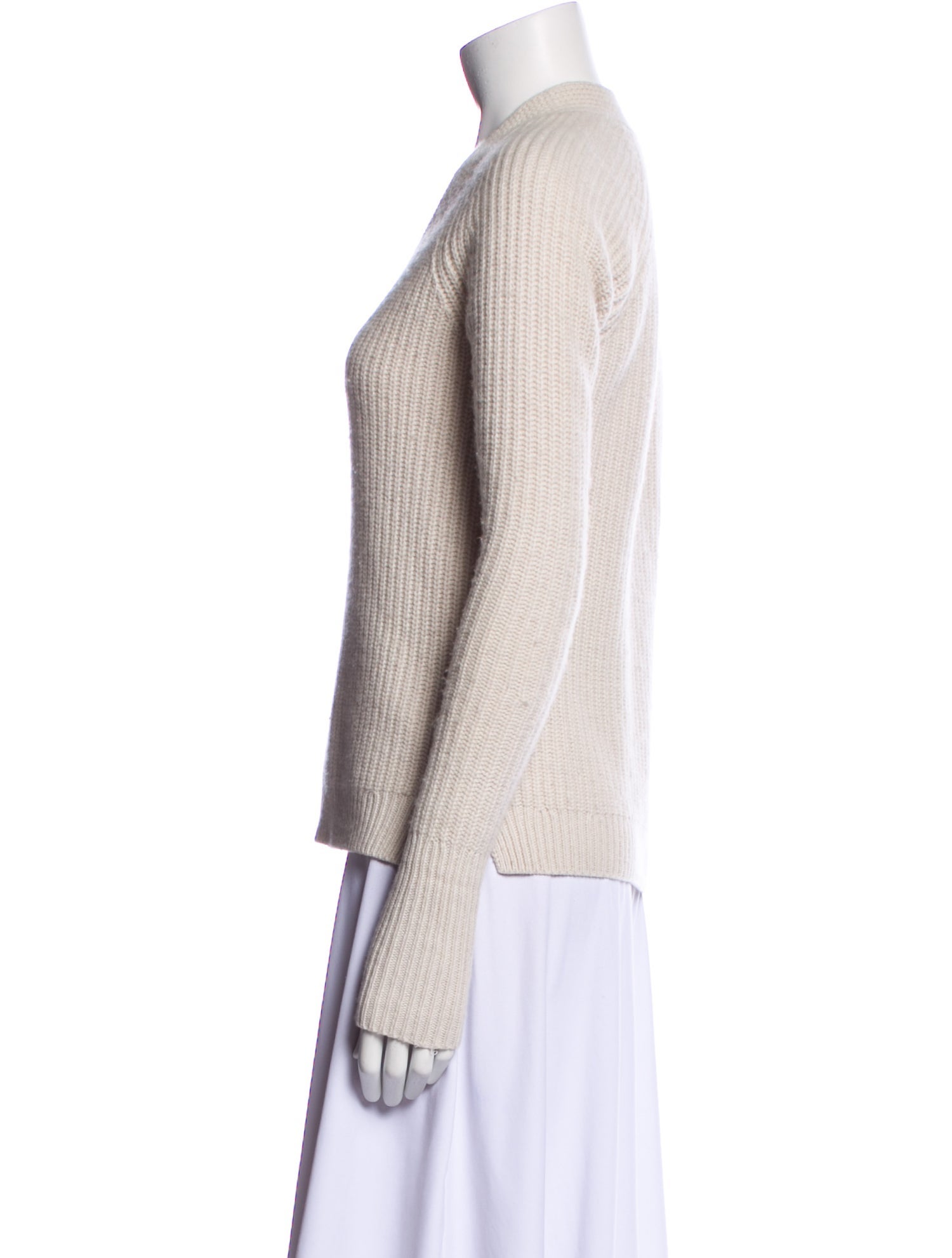 Iris & Ink Cashmere V-Neck Sweater