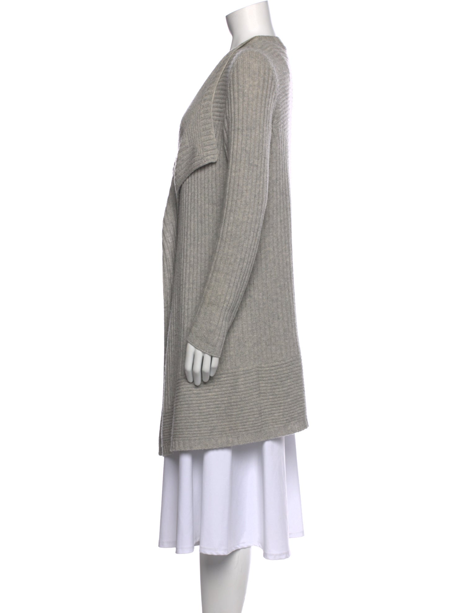 Iris von Arnim Cashmere V-Neck Sweater