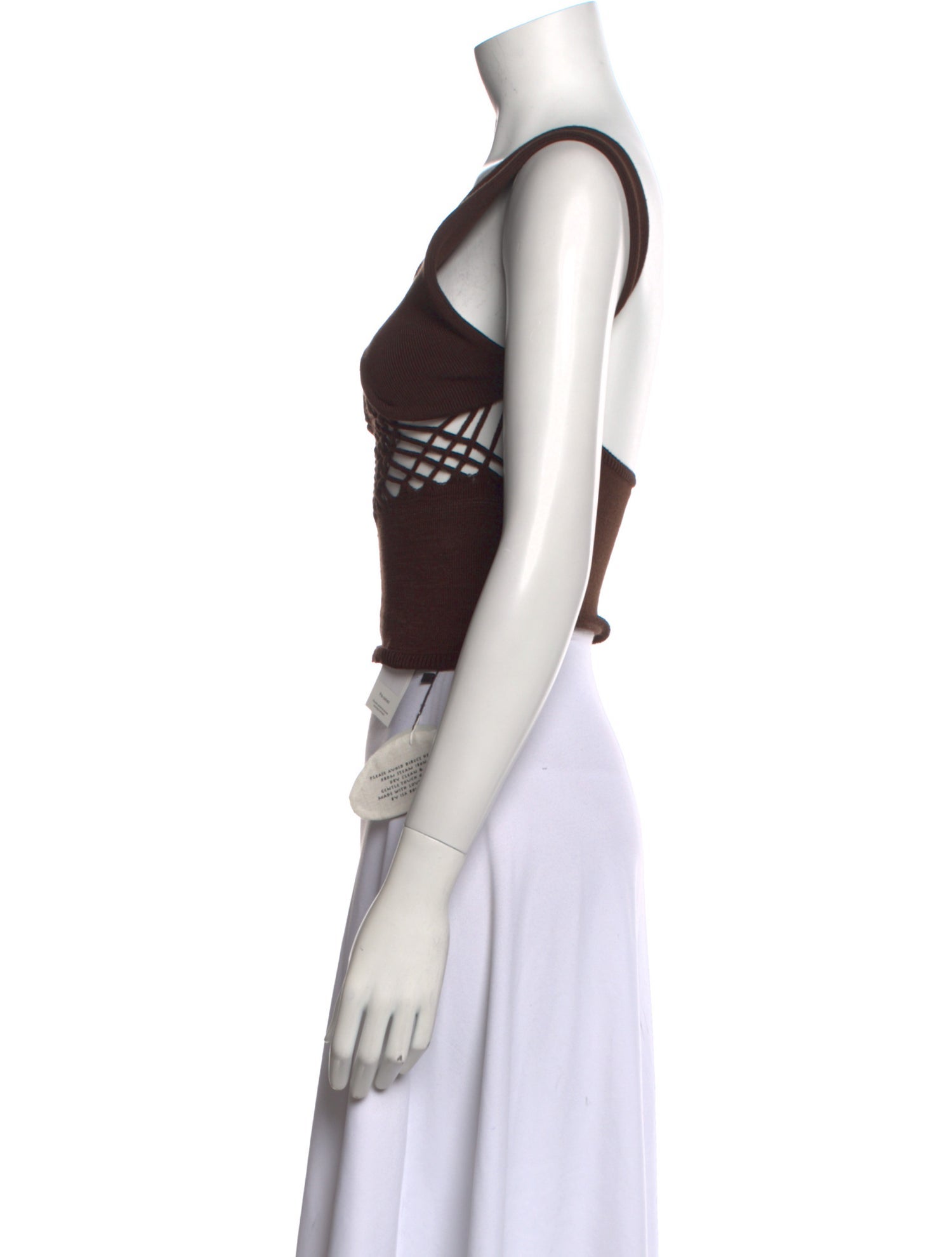 Isa Boulder Scoop Neck Sleeveless Crop Top