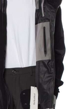 Isaora Asym Shell Windbreaker