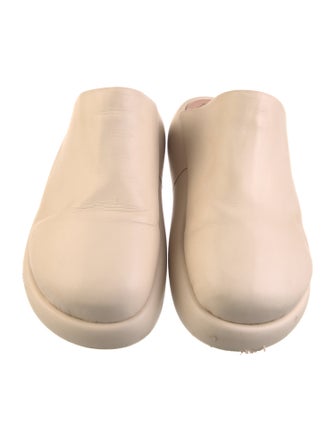 Ilio Smeraldo Leather Mules