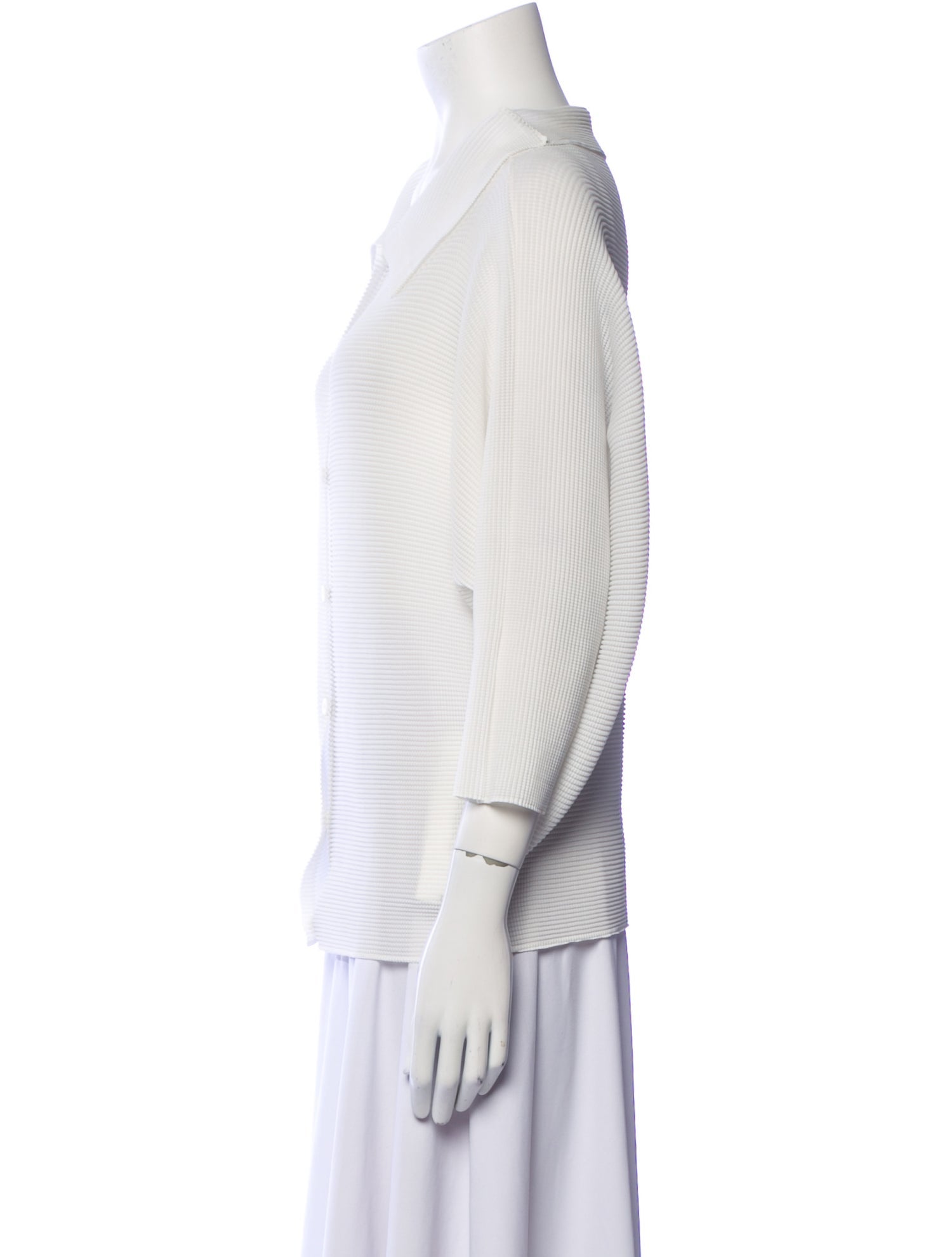 Issey Miyake Me V-Neck Three-Quarter Sleeve Top