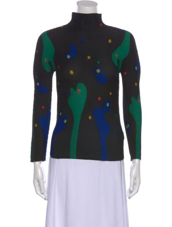 Issey Miyake Me Printed Turtleneck Top