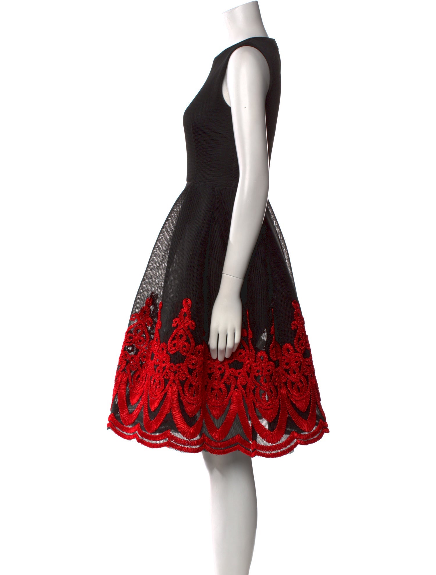 Issue New York Printed Knee-Length Dress