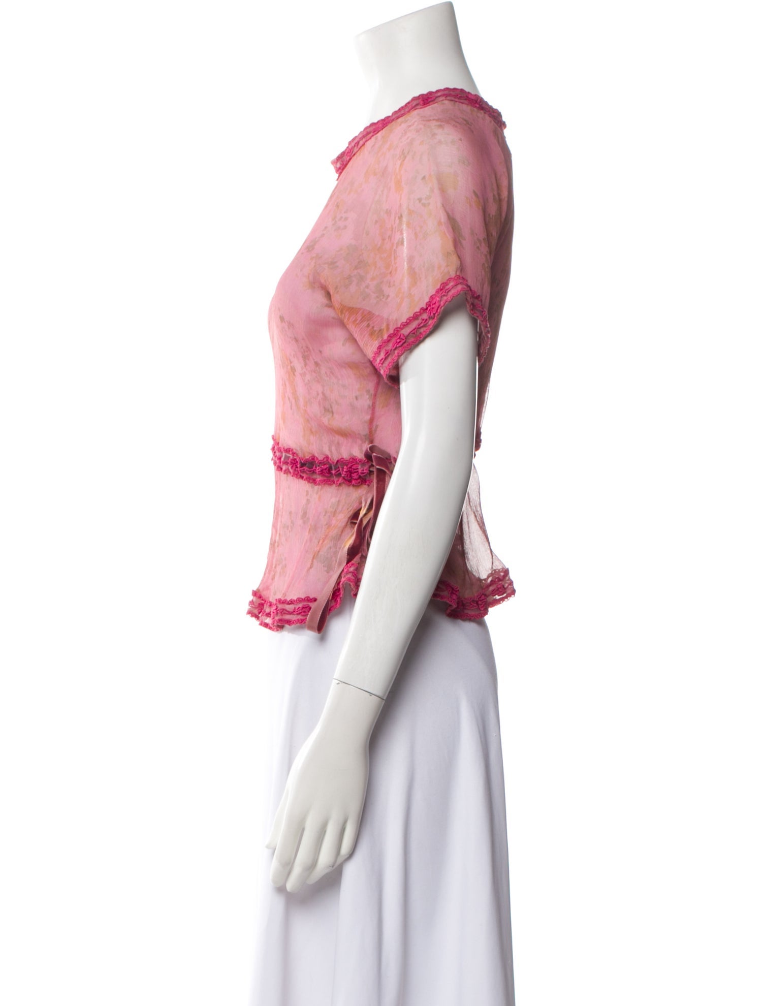 Voyage Scoop Neck Short Sleeve Blouse