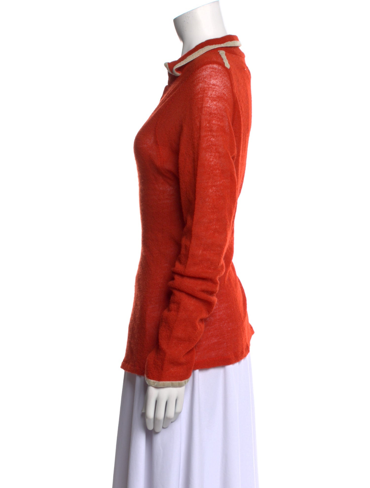 Voyage V-Neck Long Sleeve Top