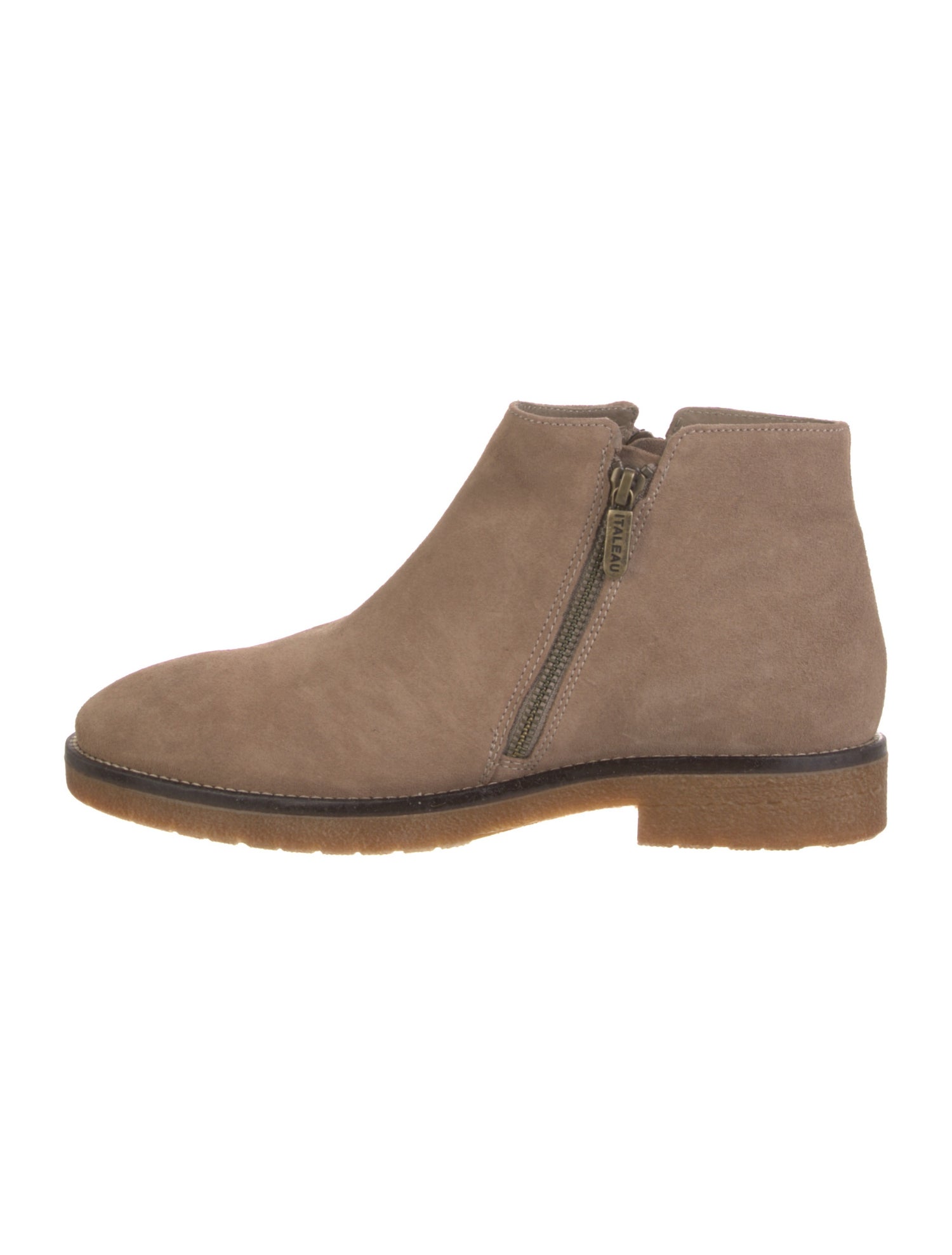 Italeau Suede Chelsea Boots