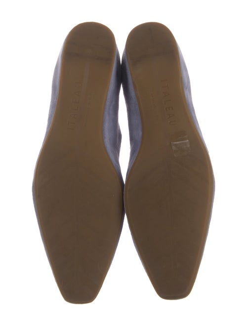 Italeau Suede Flats
