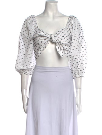 Isla & White Printed V-Neck Crop Top