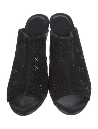 Joie Suede Lasercut Accents Slides