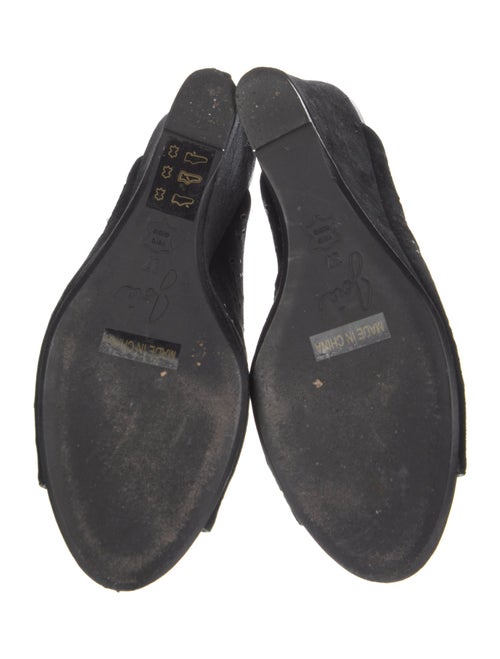 Joie Suede Lasercut Accents Slides