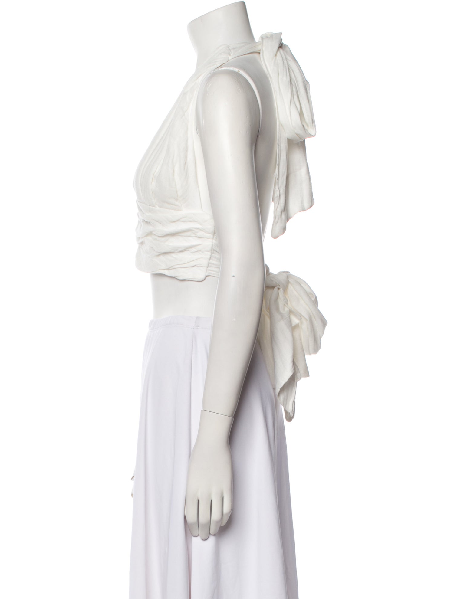 Just Bee Queen V-Neck Sleeveless Crop Top