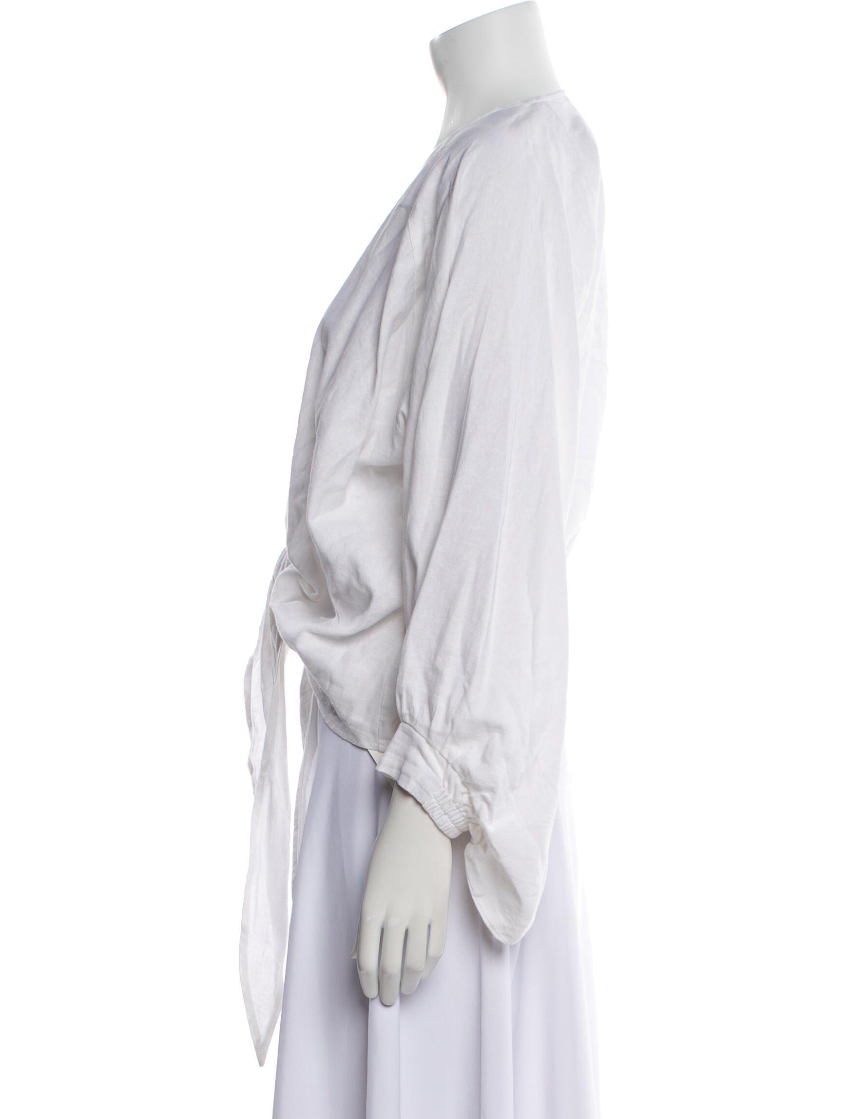 Just Bee Queen V-Neck Long Sleeve Crop Top