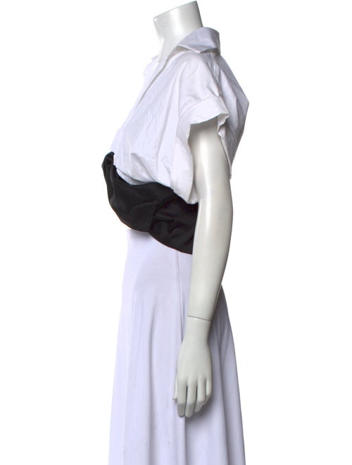 Just Bee Queen V-Neck Short Sleeve Crop Top