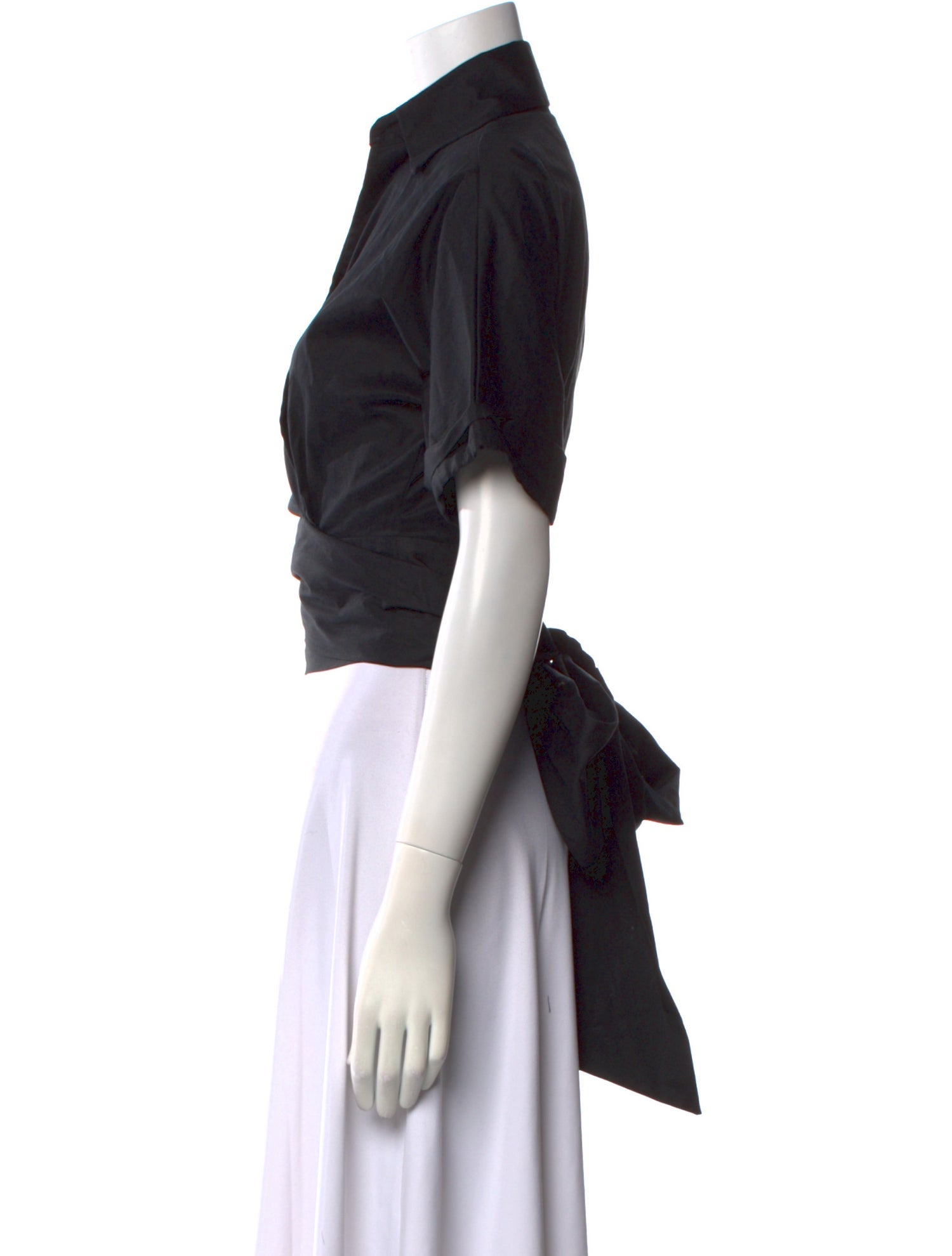 Just Bee Queen V-Neck Short Sleeve Crop Top