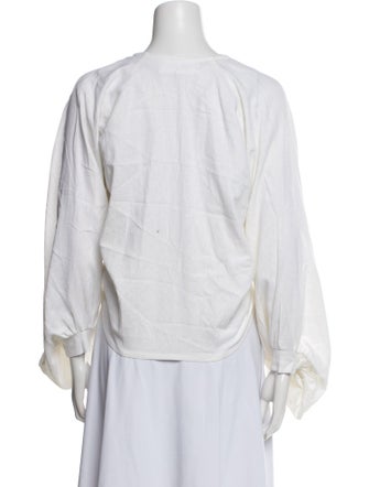 Just Bee Queen V-Neck Long Sleeve Crop Top