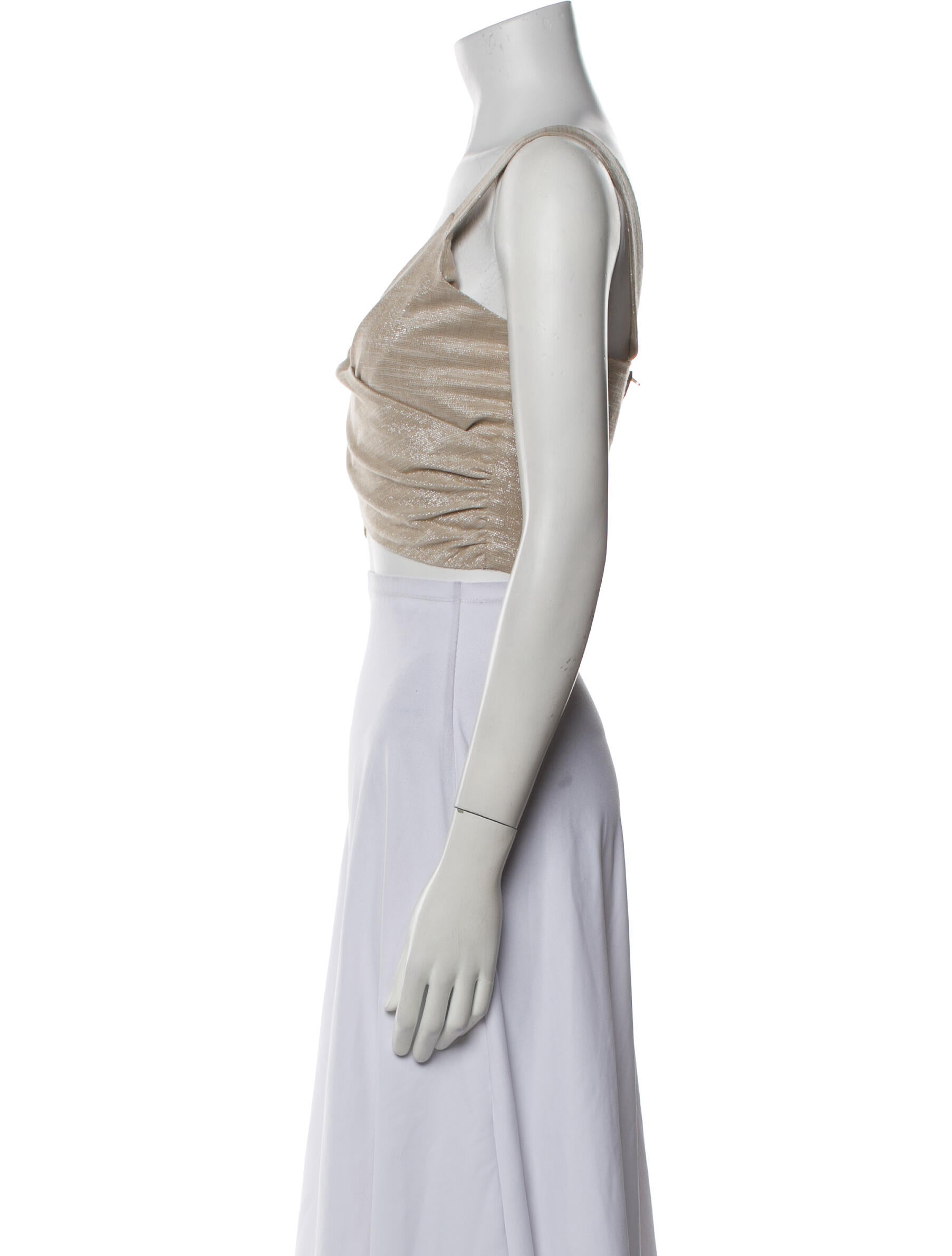 Just Bee Queen V-Neck Sleeveless Crop Top