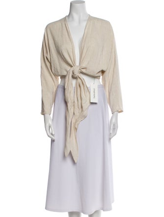 Just Bee Queen V-Neck Three-Quarter Sleeve Crop Top