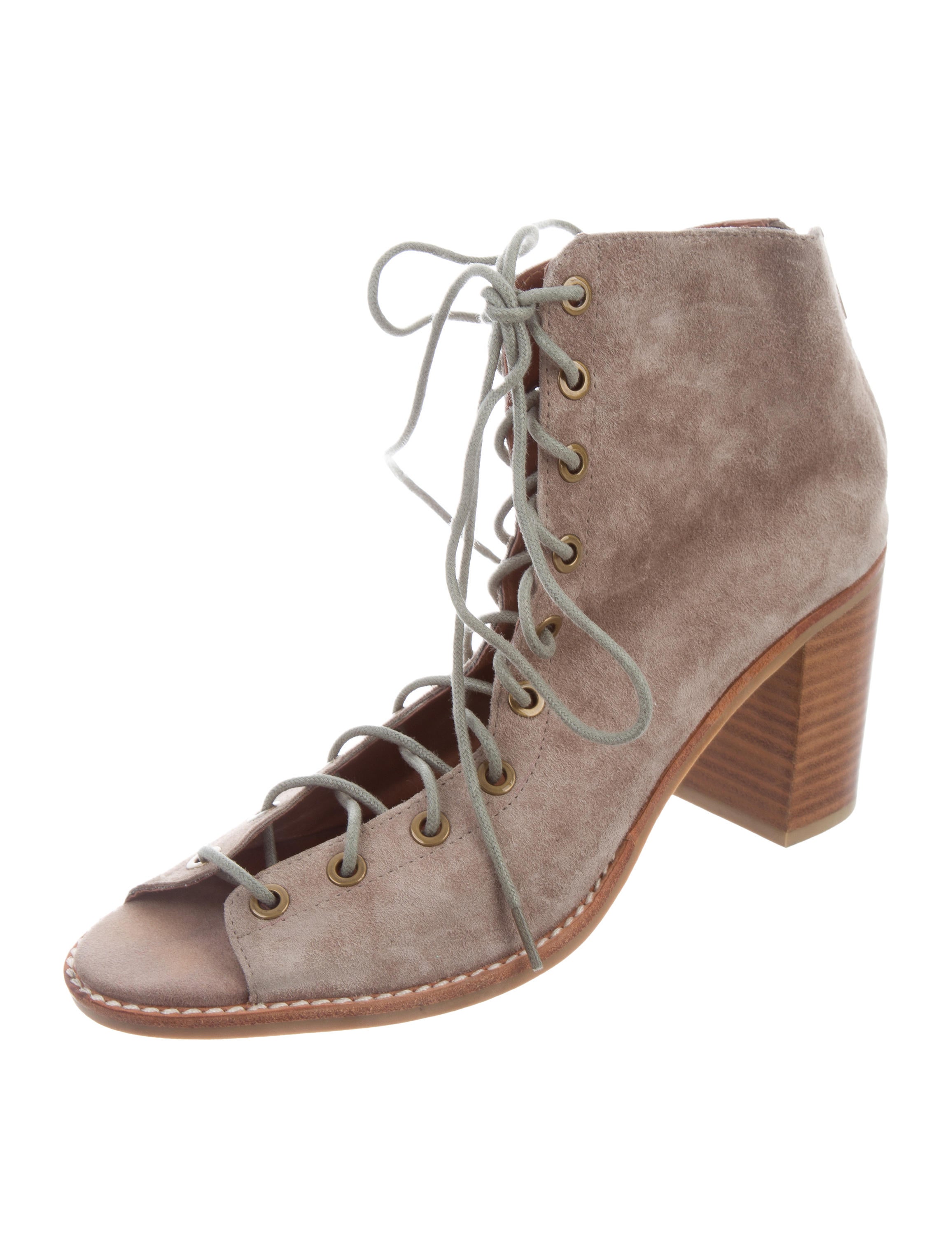 jeffrey cbell knee high gladiator sandals jeffrey cbell sandal boots 28 images jeffrey cbell jeffrey cbell knee high gladiator sandals jeffrey cbell sandal boots 28 images jeffrey cbell