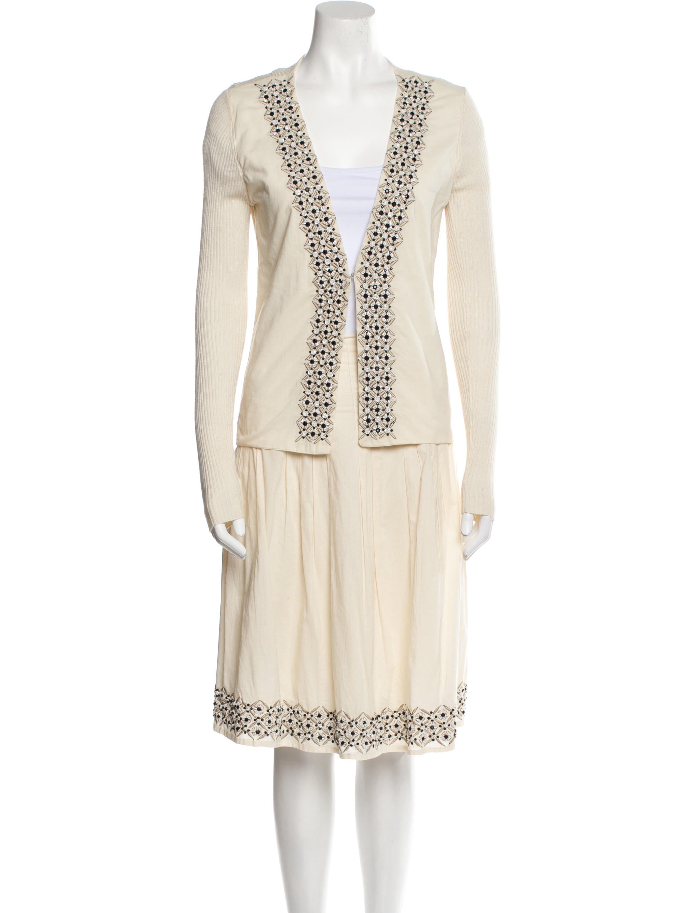 Julie Fagerholt Heartmade Embroidered Accent Skirt Set