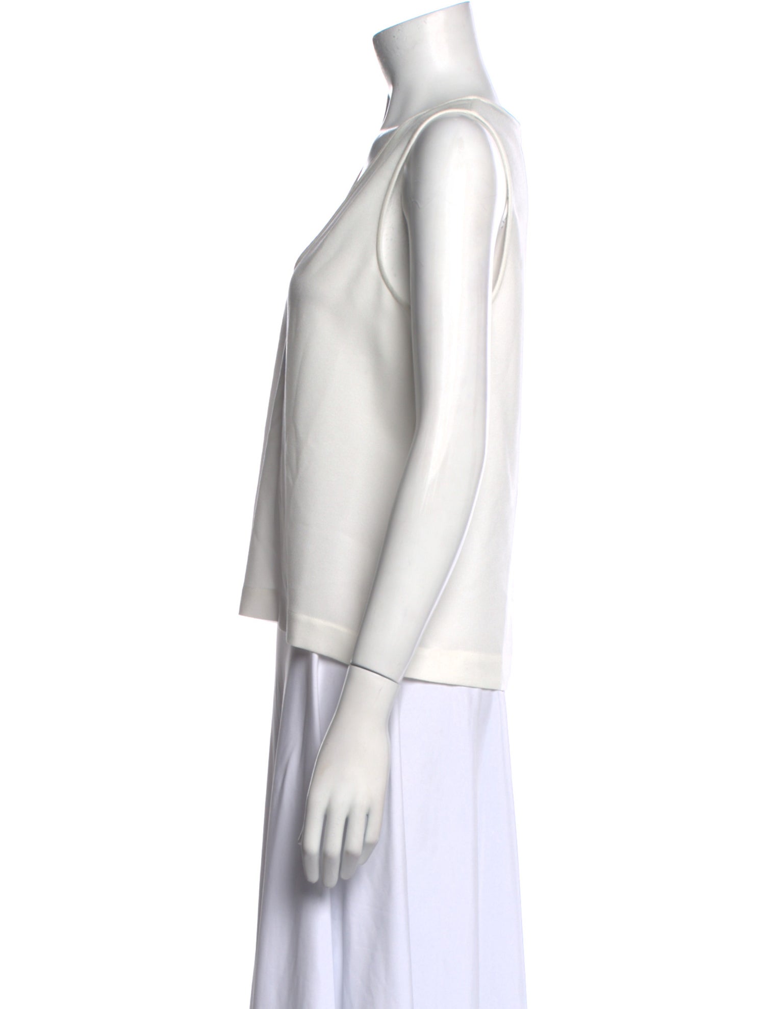 Jenni Kayne V-Neck Sleeveless Crop Top