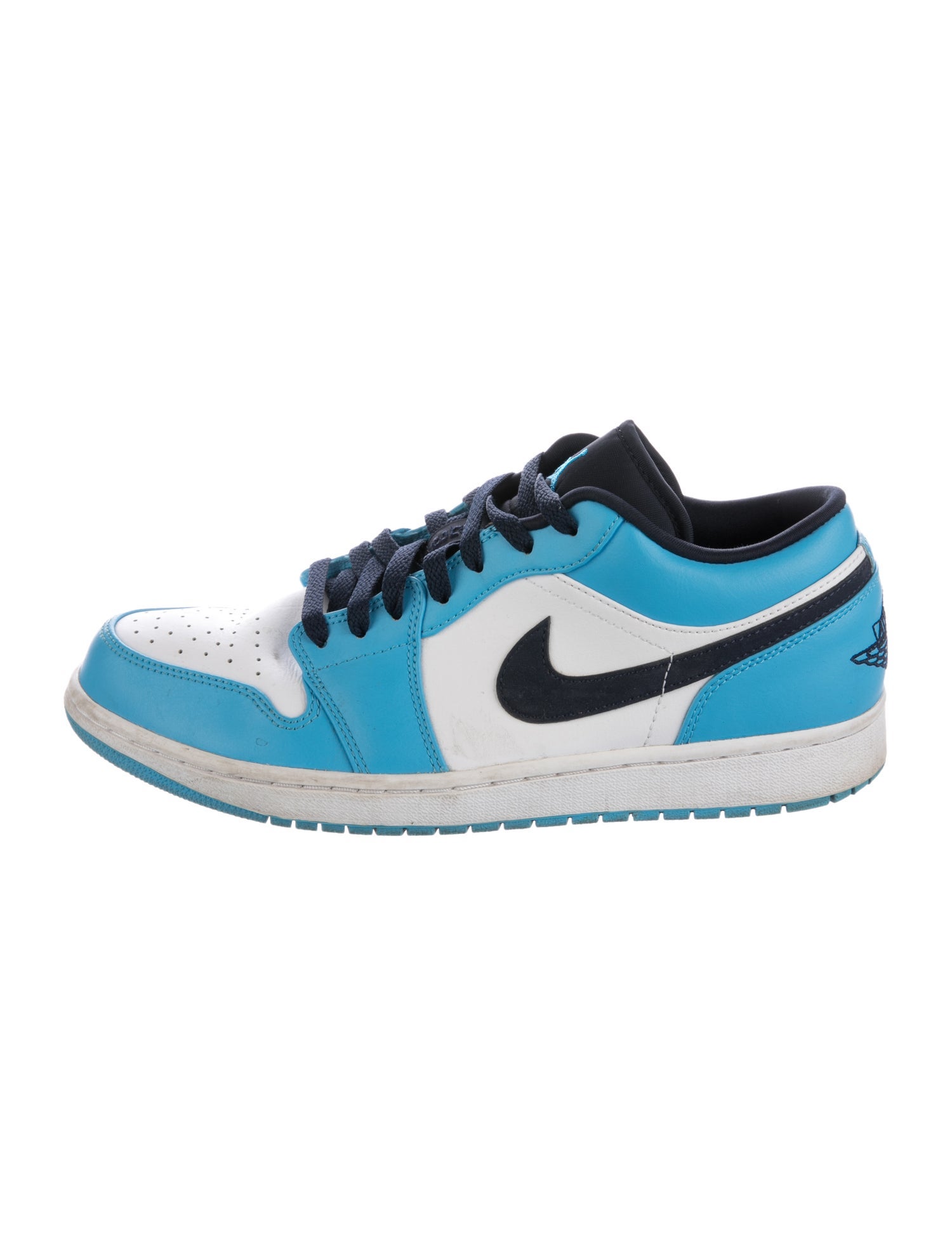 Jordan 1 Low UNC (2021) Athletic Sneakers