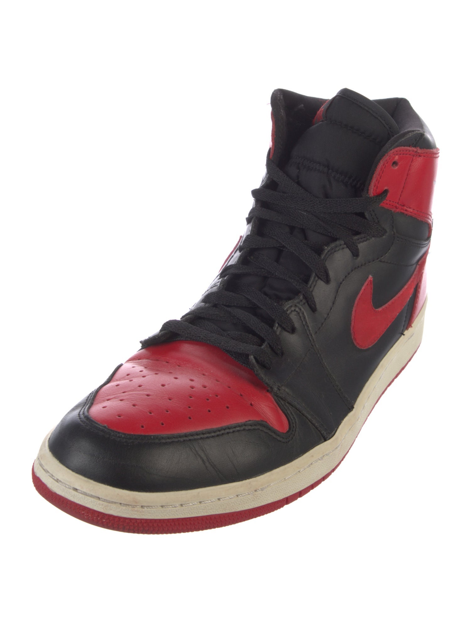 Jordan 1 Retro Bred Sneakers