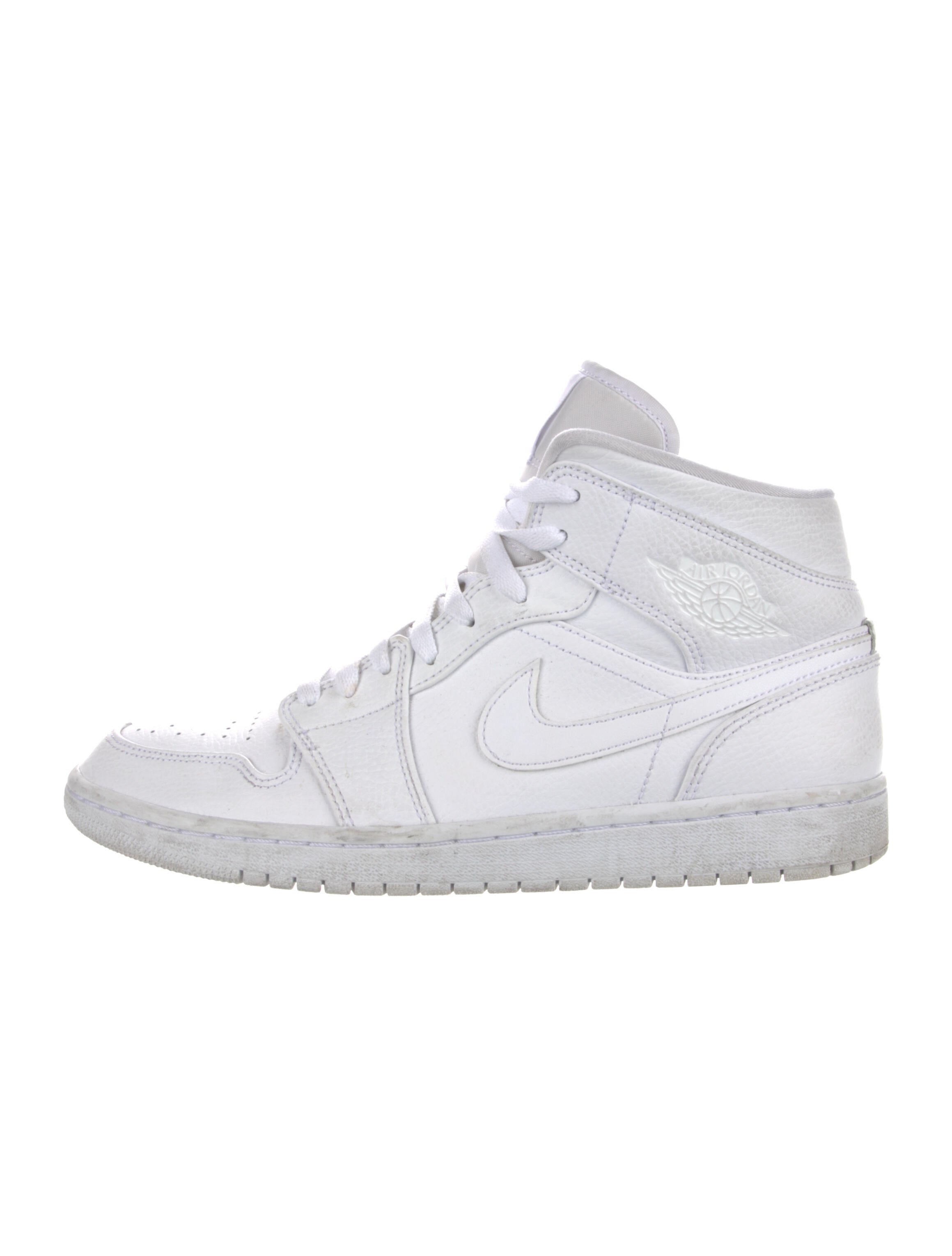 mens white jordans shoes