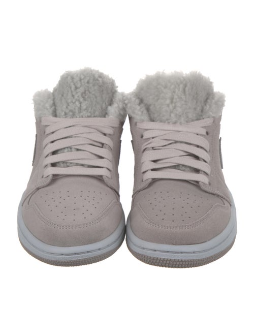 Jordan 1 Low SE 'Sherpa Fleece' Sneakers