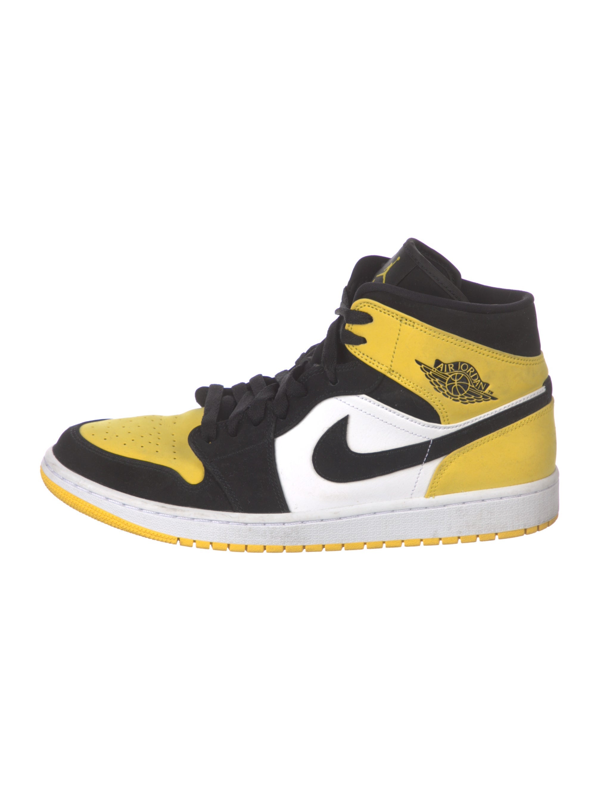 michael jordan yellow shoes