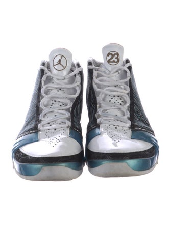 Jordan 23 'UNC' Sneakers