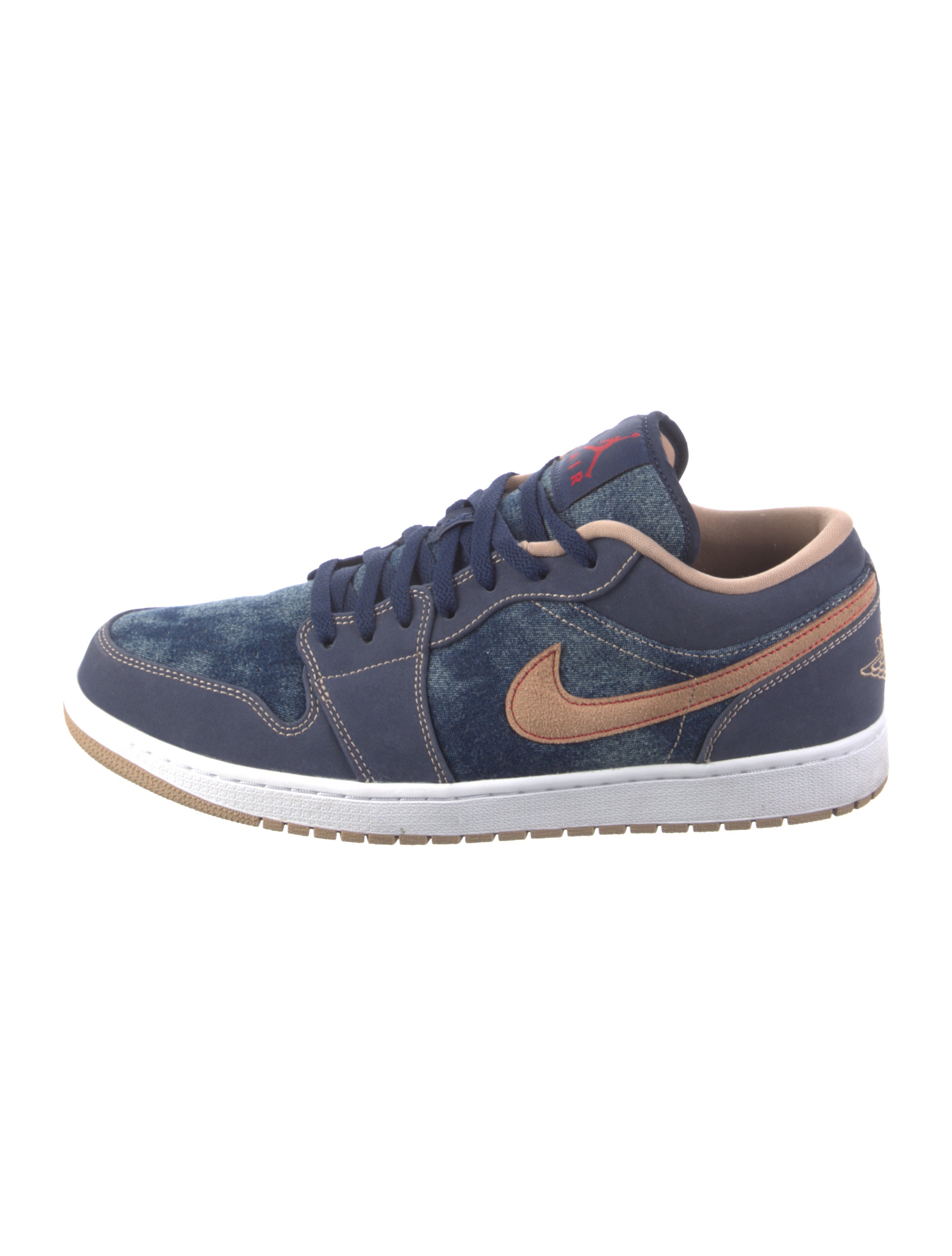 Jordan 1 Low SE Denim Sneakers