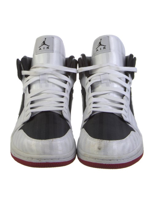 Jordan Air Jordan 1 Mid SE Utility 'White Black Gym Red' Sneakers