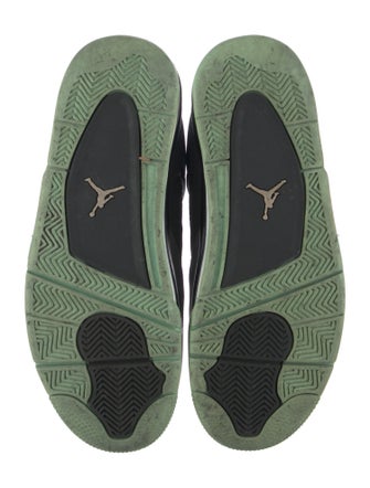Jordan 4 Retro Sneakers