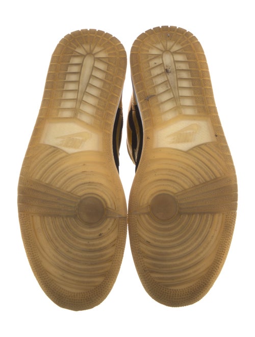 Jordan 1 Retro 'New Love' Sneakers