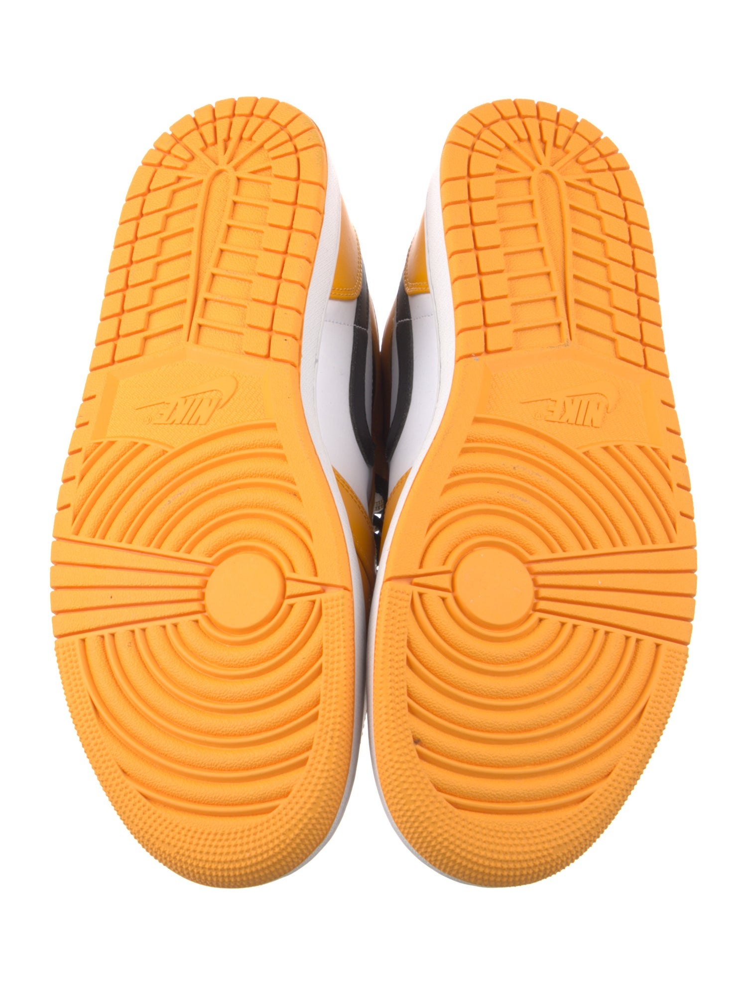 Jordan 1 Mid 'Taxi' Sneakers