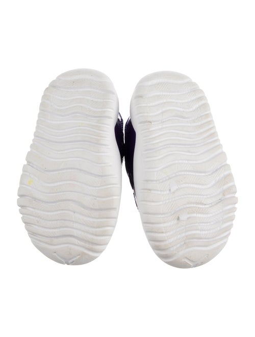 Jordan Infant Girls' Patent Leather 11 Retro Little Flex Sneakers