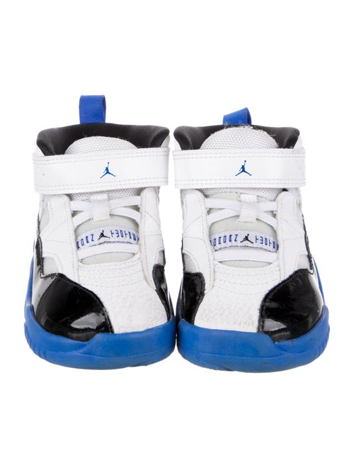 Jordan Jumpman Two Trey