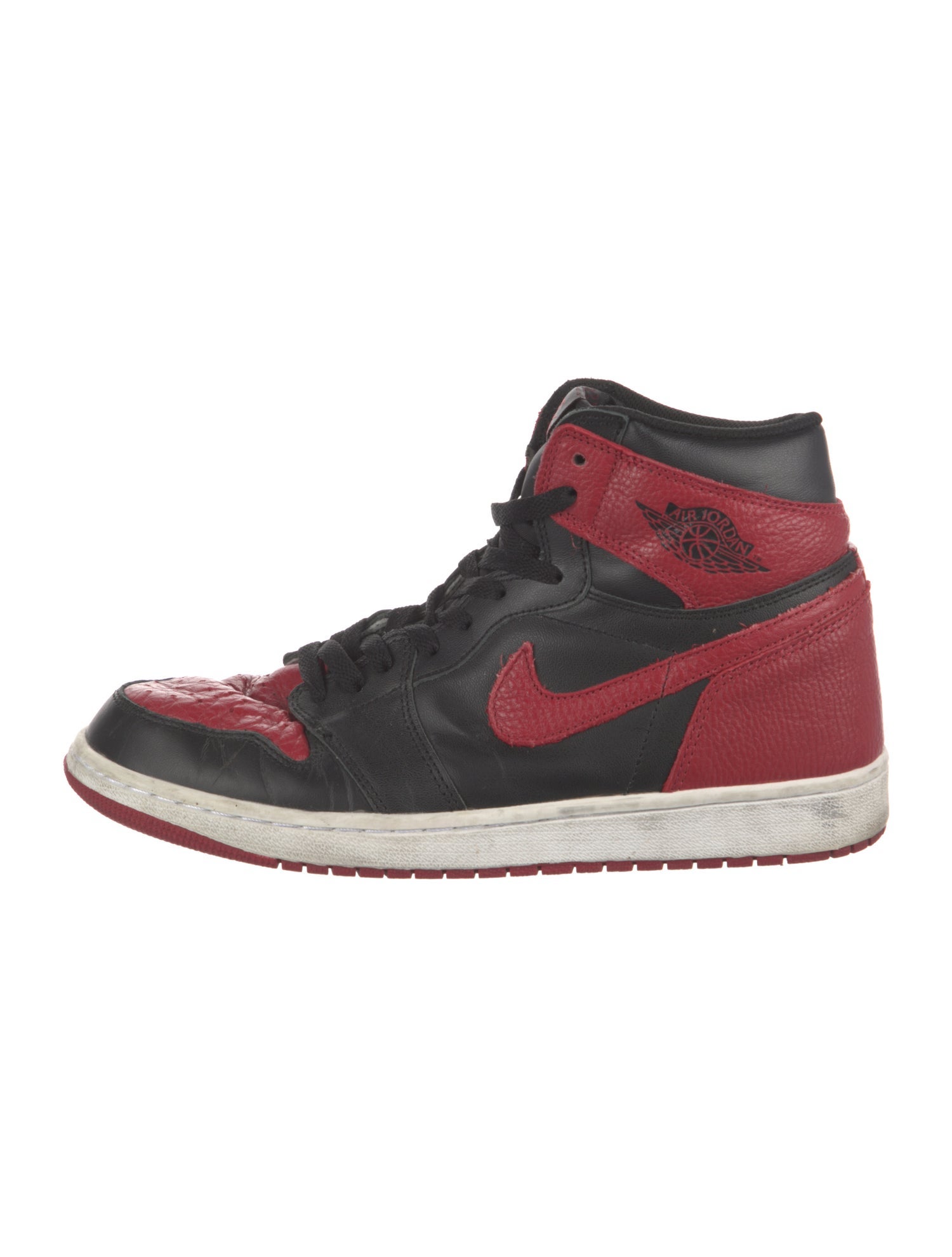 Jordan 1 Retro High Bred Banned Sneakers