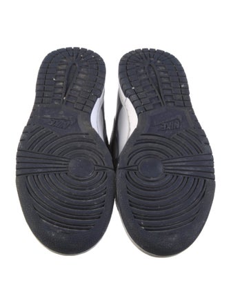 Jordan Dunk 'Midnight Navy' Sneakers