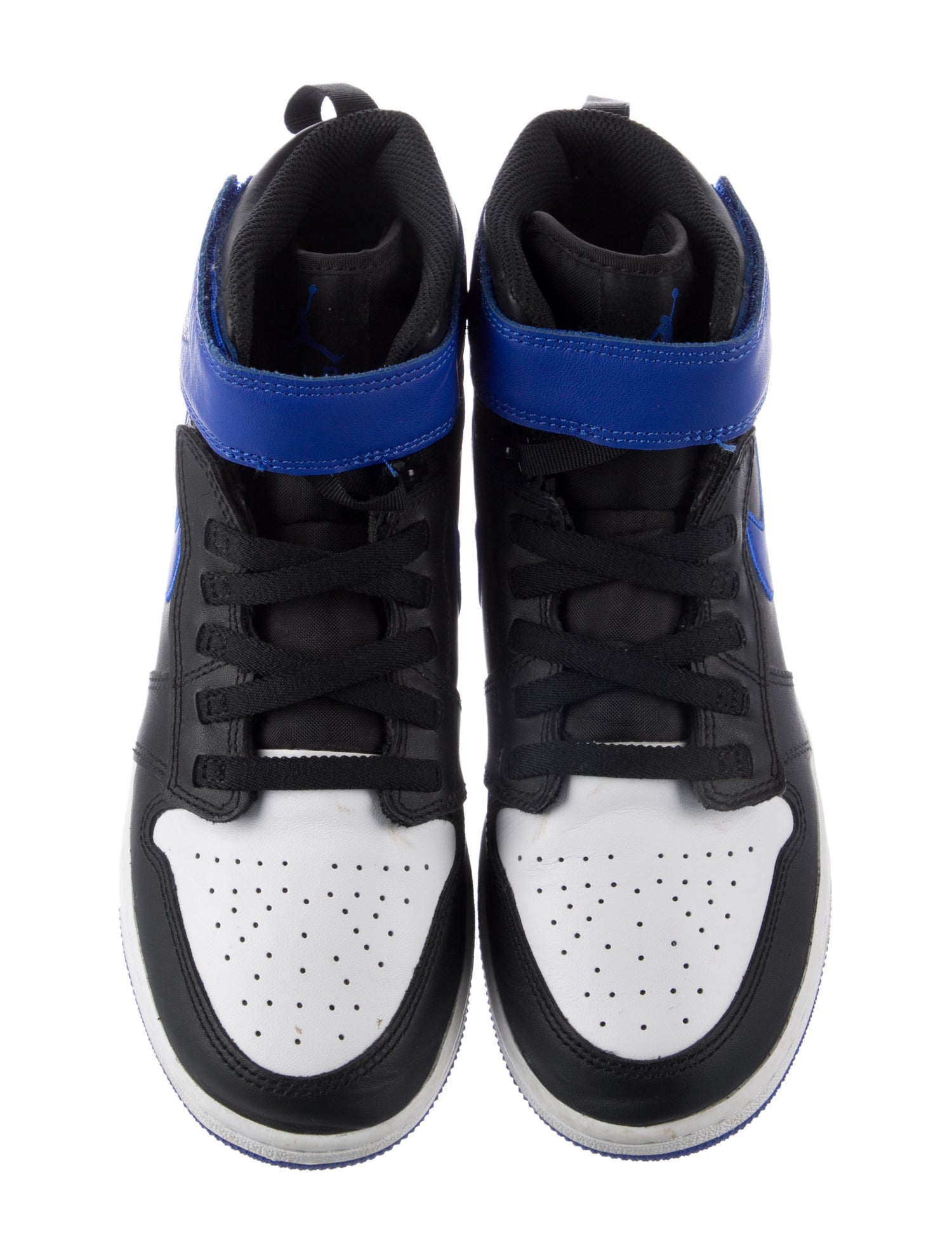 Jordan Boys' Leather 1 FlyEase High Top Sneakers
