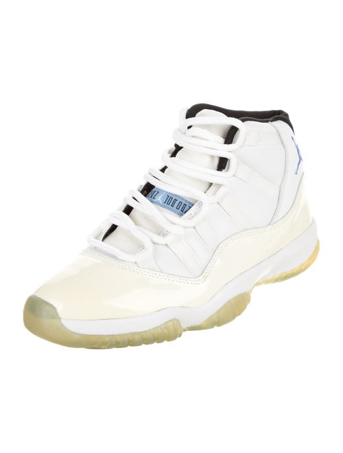 Jordan 11 Retro Columbia (2001) Sneakers