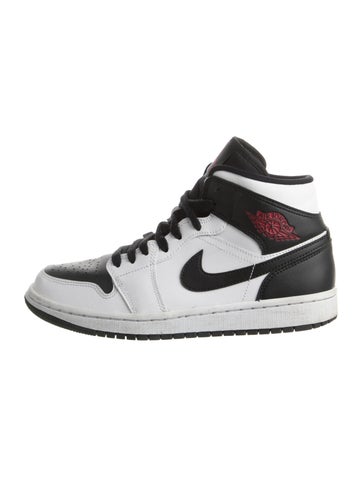Jordan Sneakers 1 Mid Reverse 'Black Toe' Athletic US 8.5 |