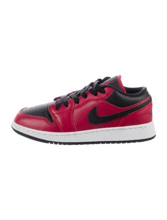 Jordan 1 Low Gym Red Black Pebbled (GS)