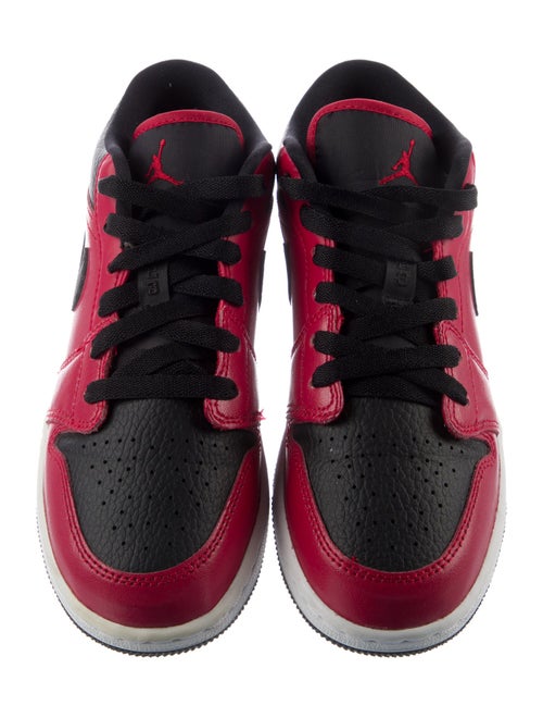Jordan 1 Low Gym Red Black Pebbled (GS)